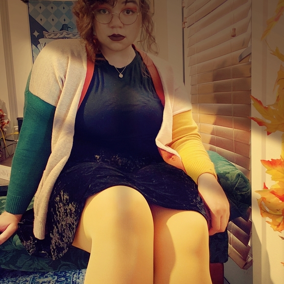 Meet your Posher, Anna - Picture 4 of 5